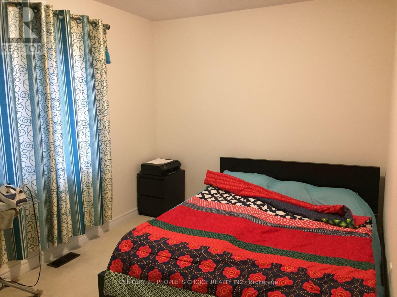 Upper - 71 Buchanan Crescent, Brampton, Ontario  L6X 5M4 - Photo 13 - W12500934