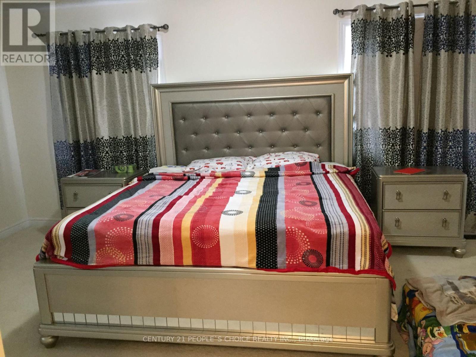 Upper - 71 Buchanan Crescent, Brampton, Ontario  L6X 5M4 - Photo 15 - W12500934