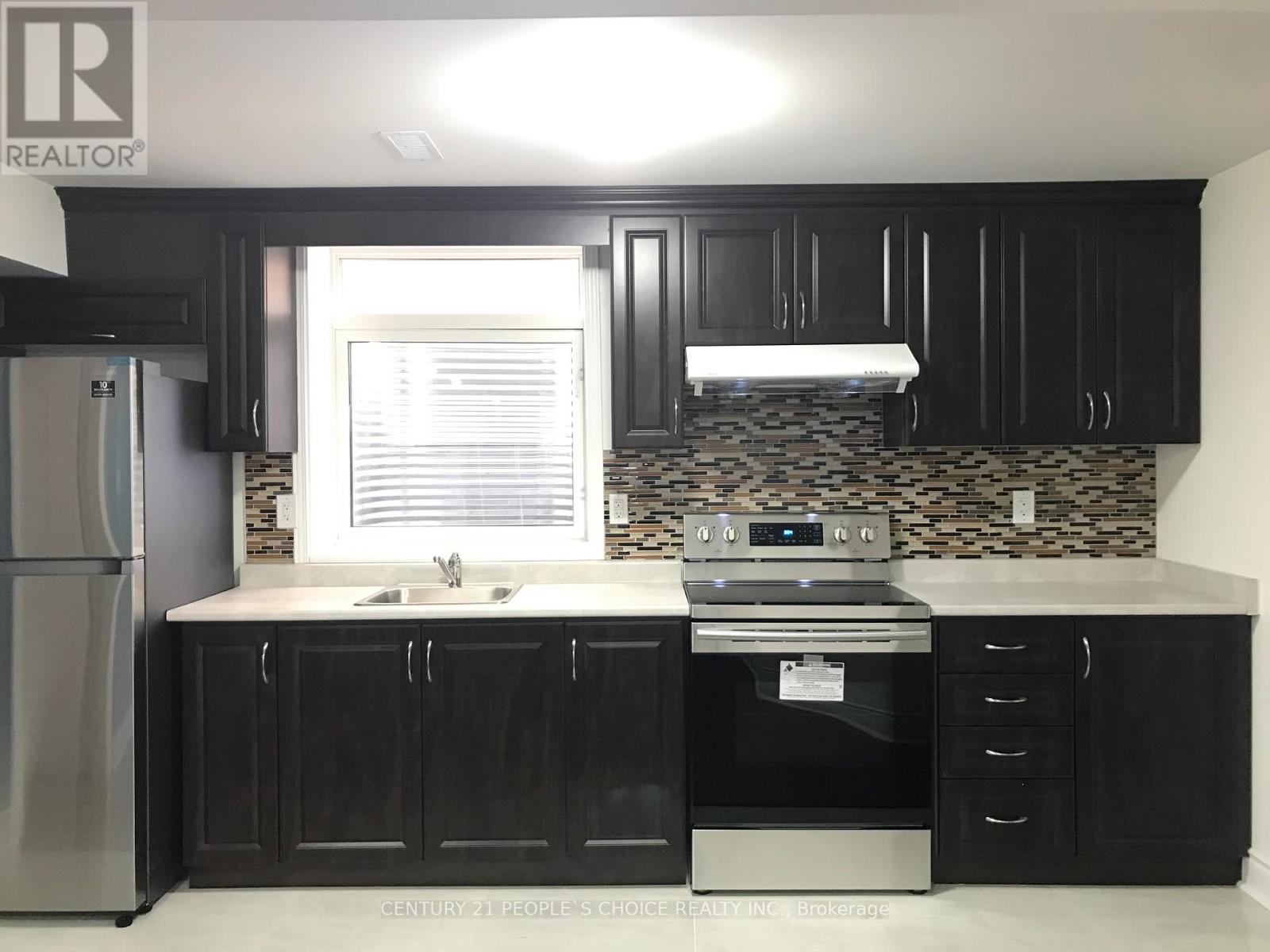 10 AMARETTO COURT, Brampton, Ontario