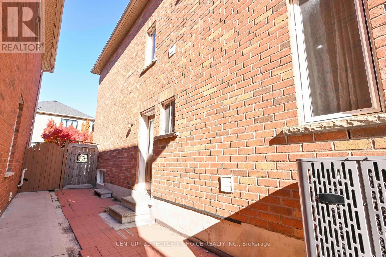 62 Pauline Crescent, Brampton, Ontario  L7A 2V6 - Photo 45 - W12487748