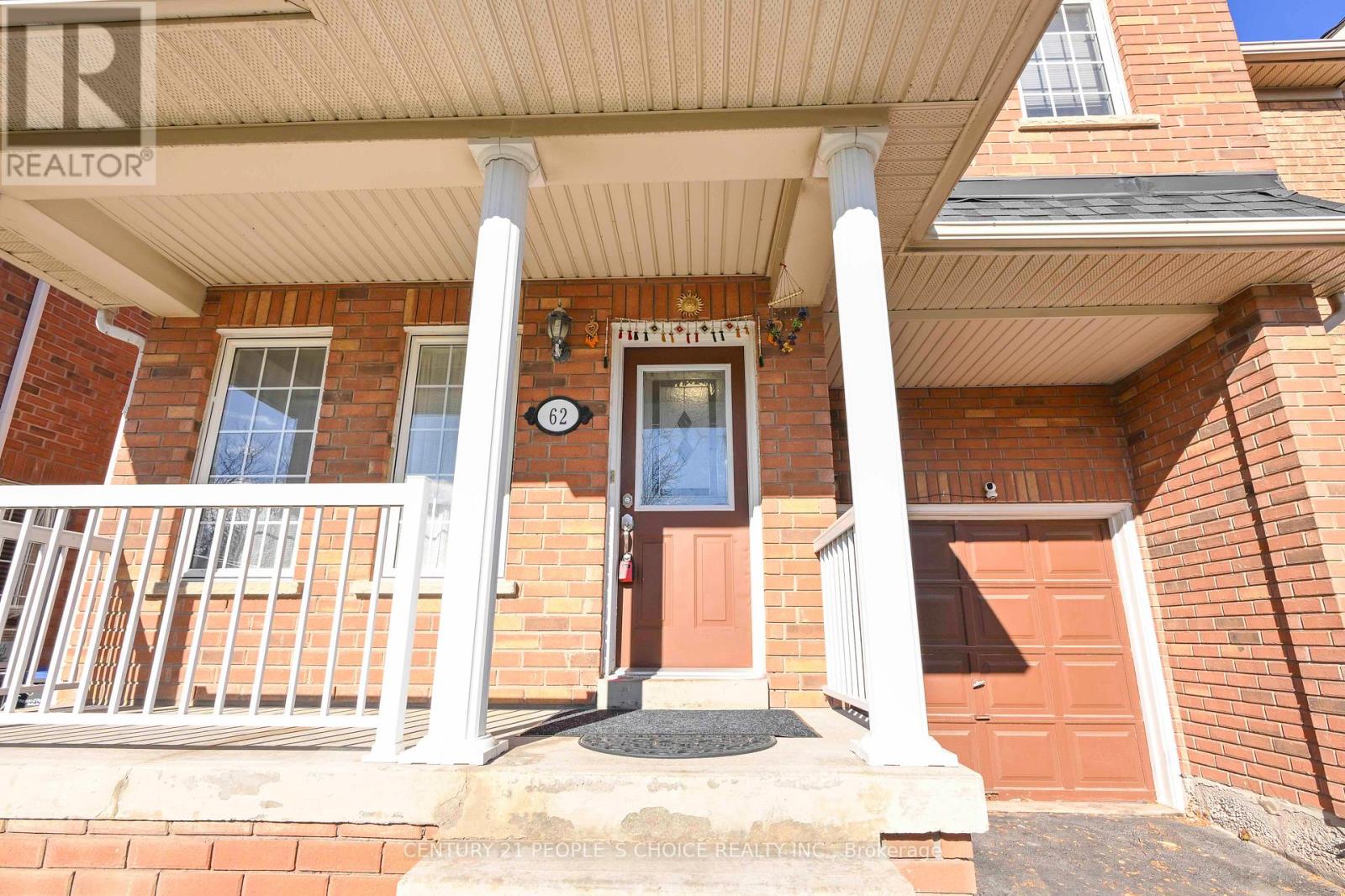 62 Pauline Crescent, Brampton, Ontario  L7A 2V6 - Photo 7 - W12487748