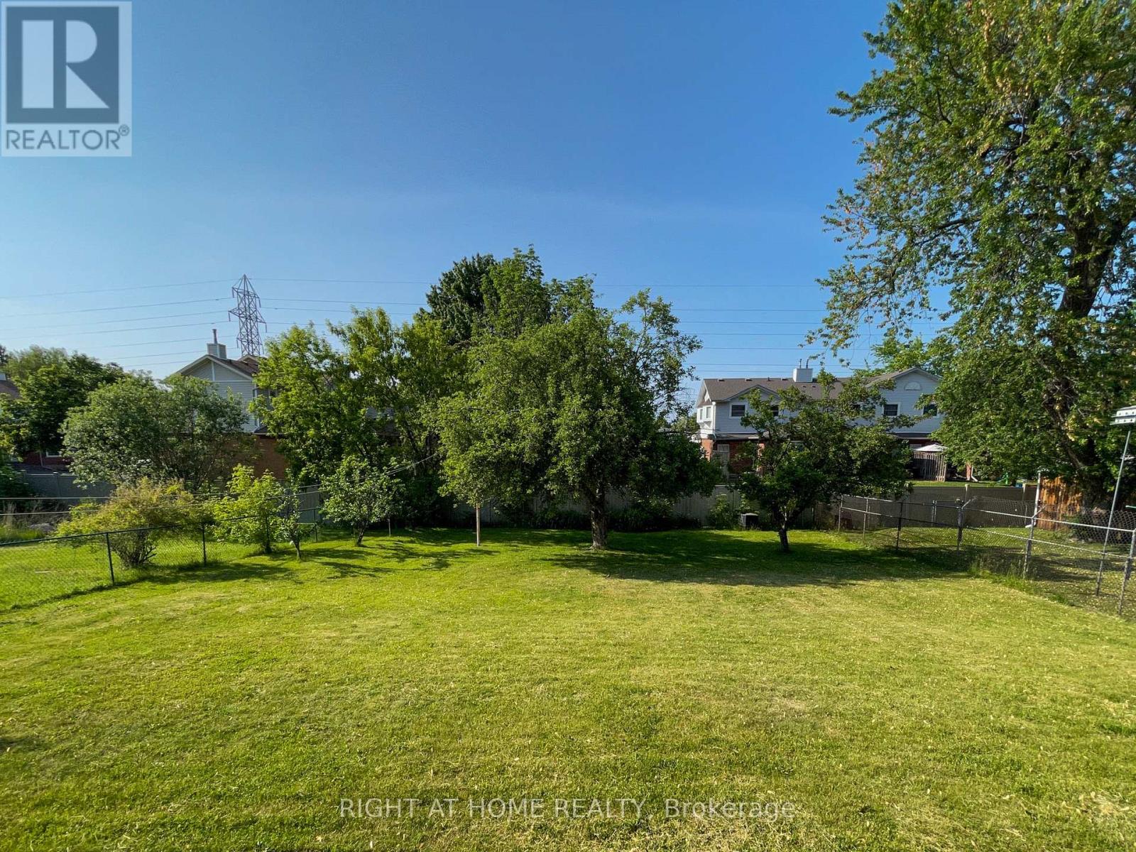 4 Valley Road, St. Catharines, Ontario  L2S 1Y6 - Photo 20 - X12500944