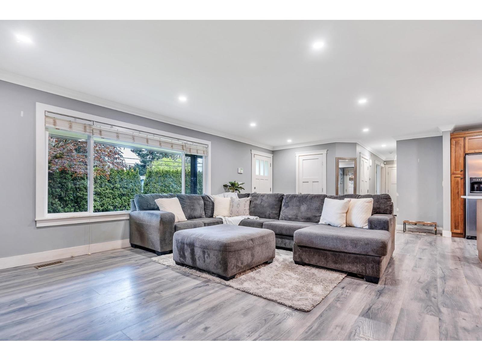 2252 Bakerview Street, Abbotsford, British Columbia  V2T 3B4 - Photo 8 - R3053985