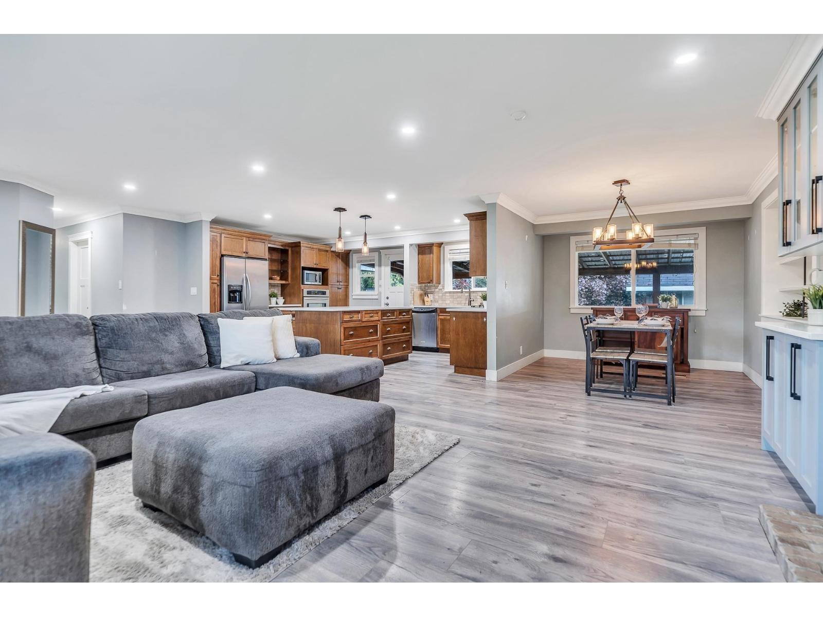 2252 Bakerview Street, Abbotsford, British Columbia  V2T 3B4 - Photo 9 - R3053985