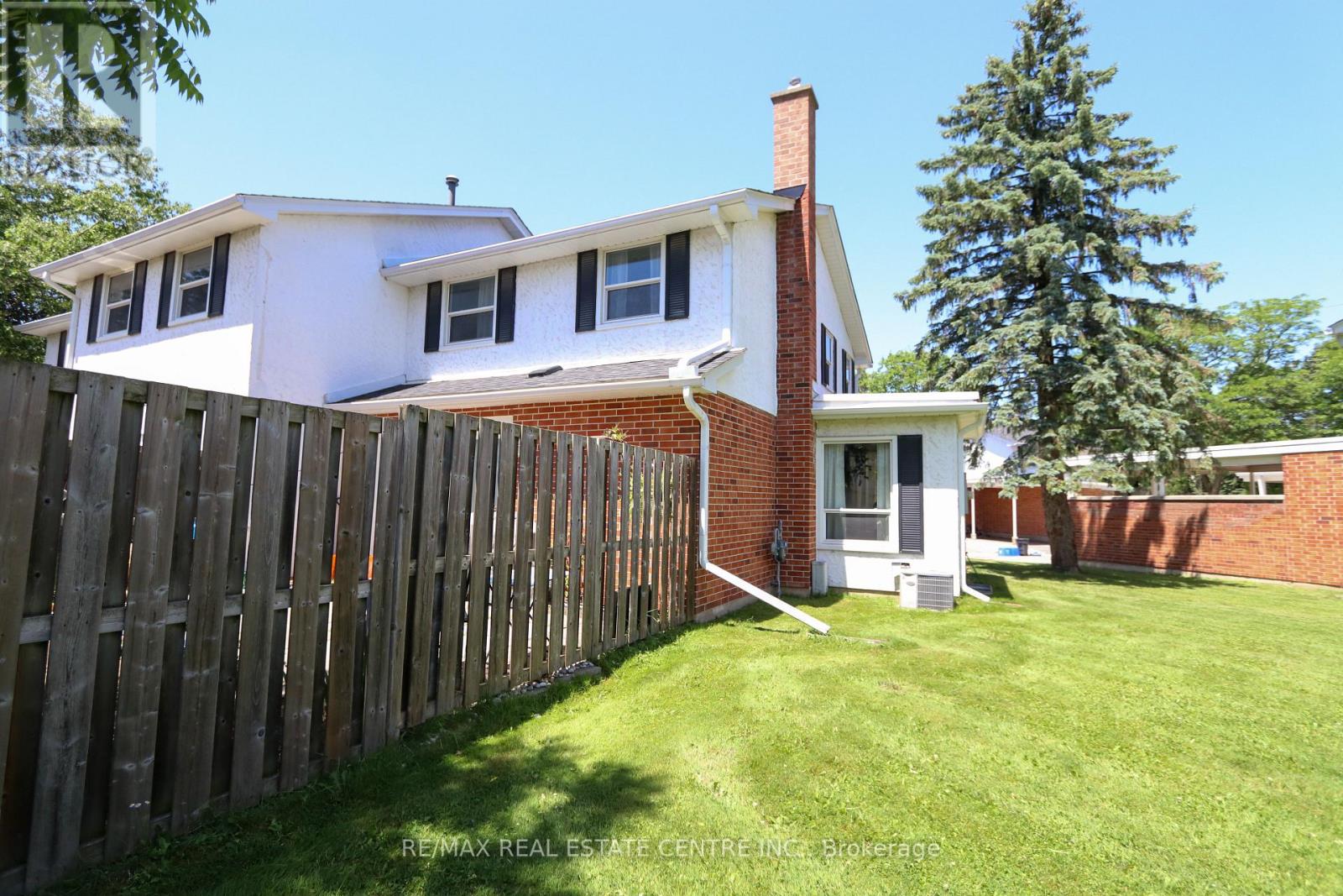 1 - 423 Keats Way, Waterloo, Ontario  N2L 5S7 - Photo 20 - X12500960