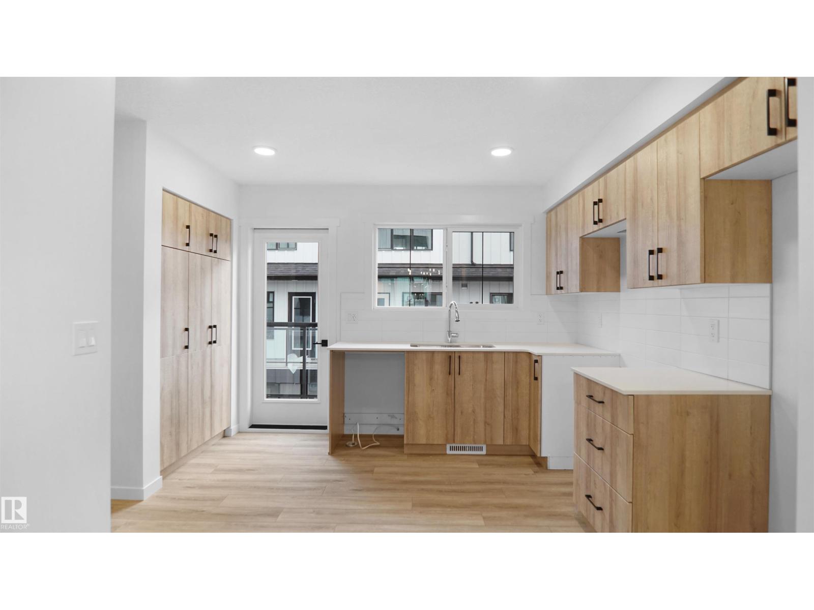 #19 29 Airport Rd Nw, Edmonton, Alberta  T5G 2P9 - Photo 10 - E4464465