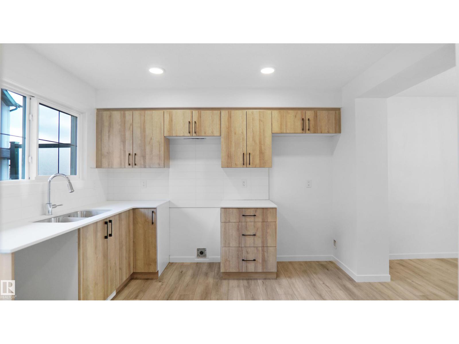 #19 29 Airport Rd Nw, Edmonton, Alberta  T5G 2P9 - Photo 11 - E4464465