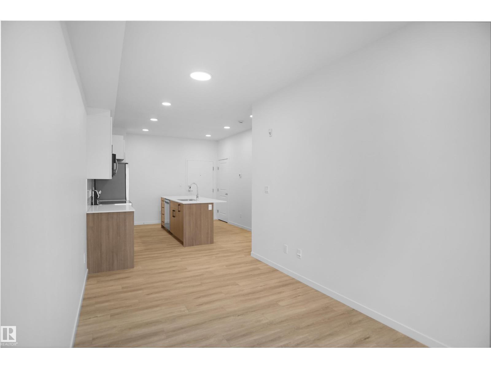 #101 9207 228 St Nw, Edmonton, Alberta  T5T 7R9 - Photo 4 - E4464466