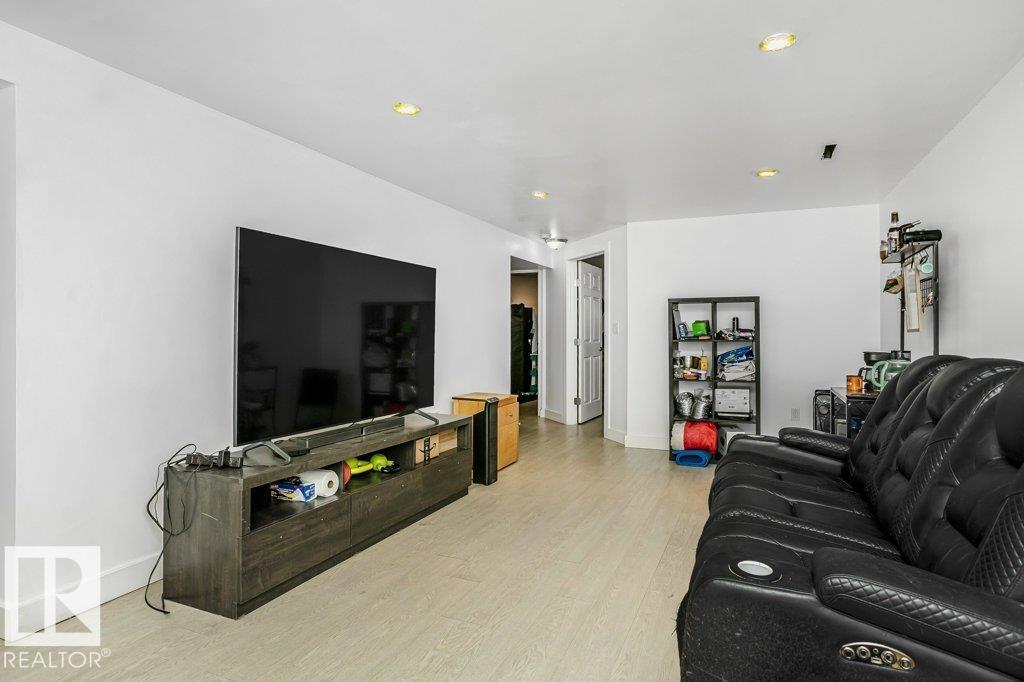 6211 134 Av Nw, Edmonton, Alberta  T5A 0A7 - Photo 32 - E4464469