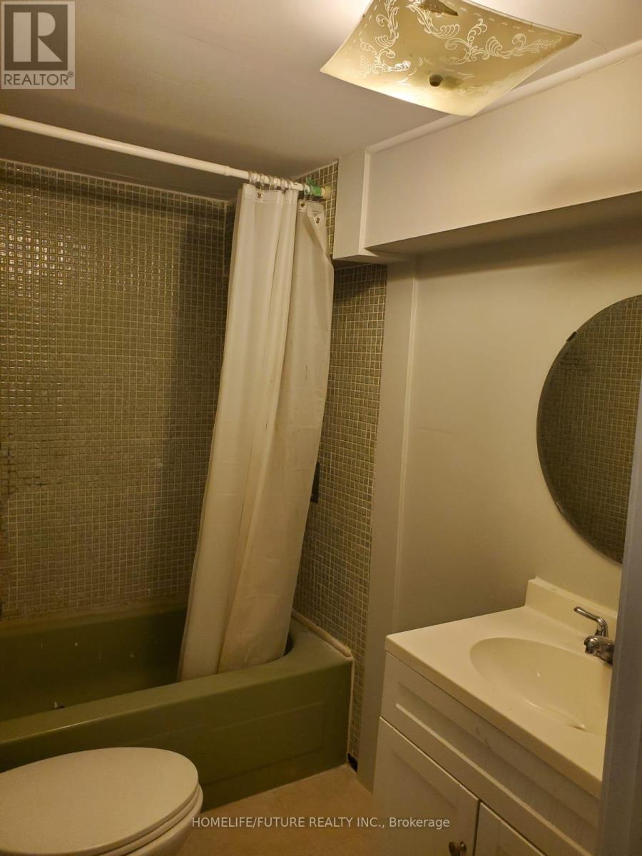 853 Douglas Avenue, Pickering, Ontario  L1W 1N5 - Photo 10 - E12499958