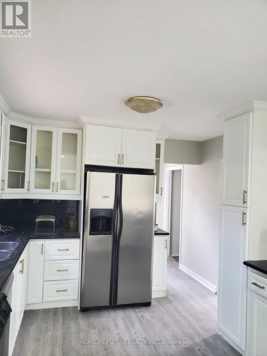 853 Douglas Avenue, Pickering, Ontario  L1W 1N5 - Photo 4 - E12499958