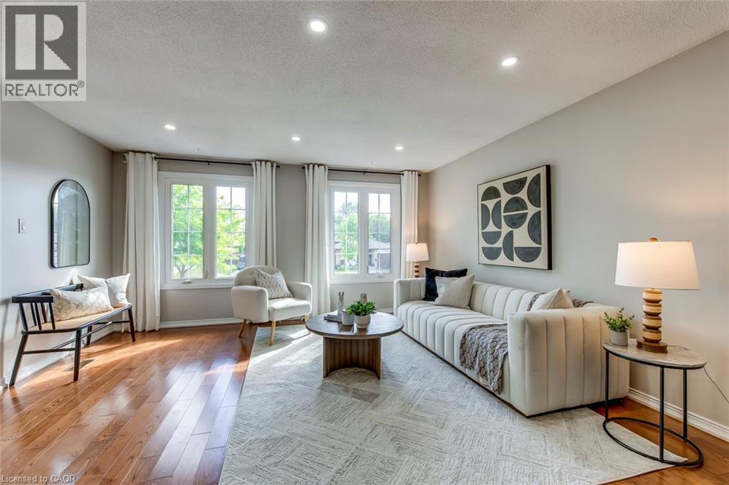 2309 Malcolm Crescent, Burlington, Ontario  L7P 4G8 - Photo 6 - 40777892