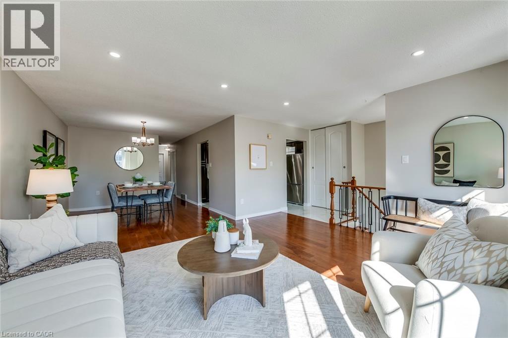 2309 Malcolm Crescent, Burlington, Ontario  L7P 4G8 - Photo 13 - 40777892