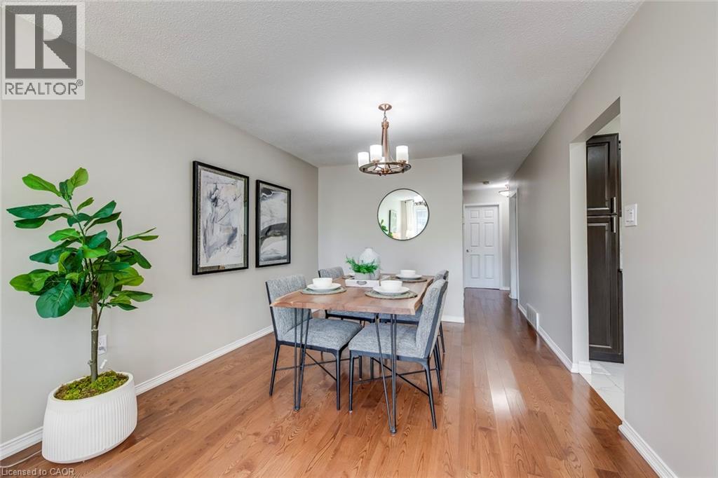 2309 Malcolm Crescent, Burlington, Ontario  L7P 4G8 - Photo 15 - 40777892