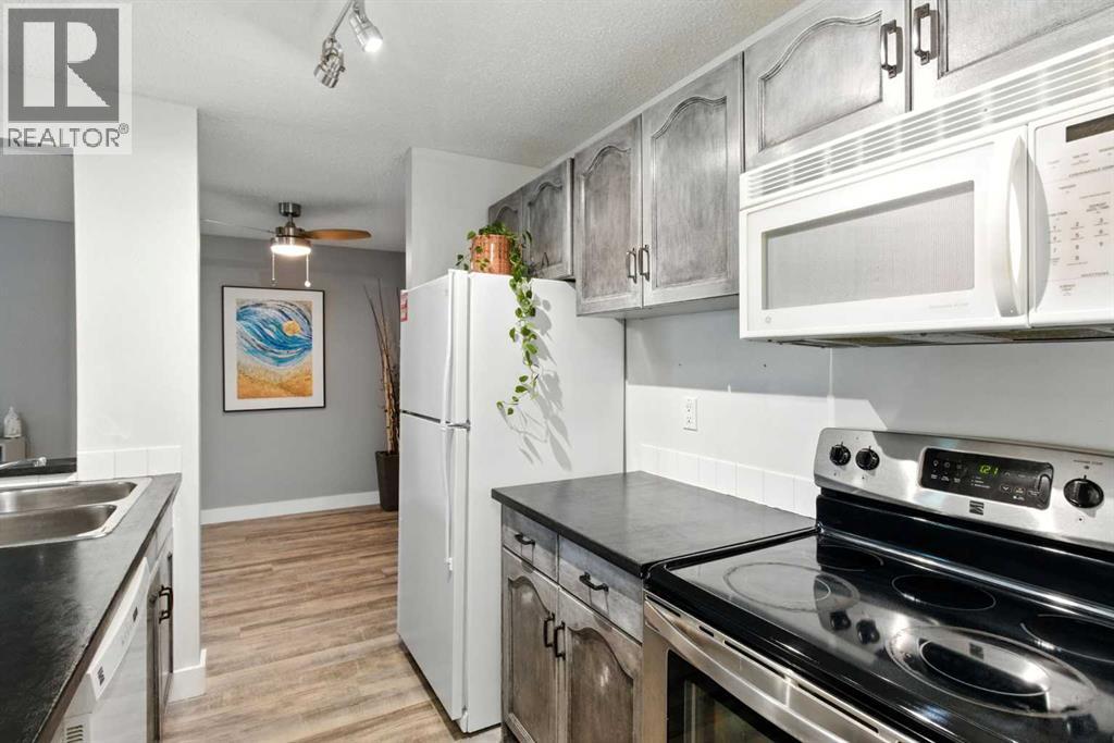 208, 550 Westwood Drive Sw, Calgary, Alberta  T3T 3T9 - Photo 9 - A2252024