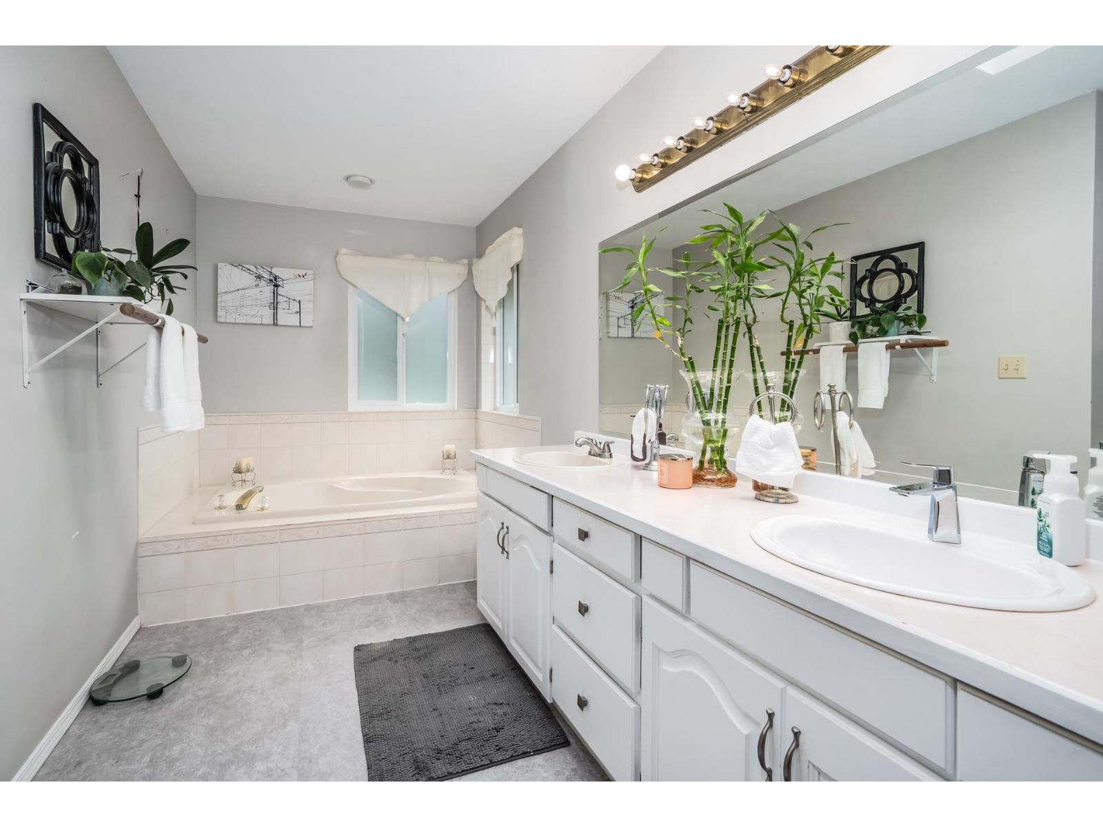 2237 Mountain Drive, Abbotsford, British Columbia  V3G 1E3 - Photo 25 - R3056400