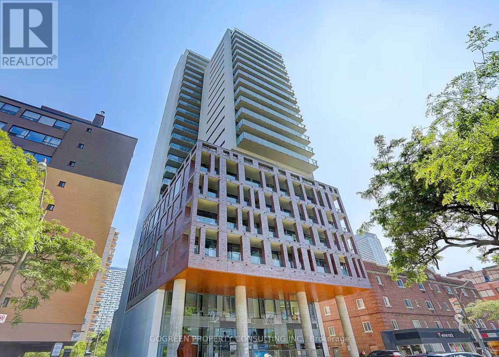 704 - 81 WELLESLEY STREET E, Toronto, Ontario