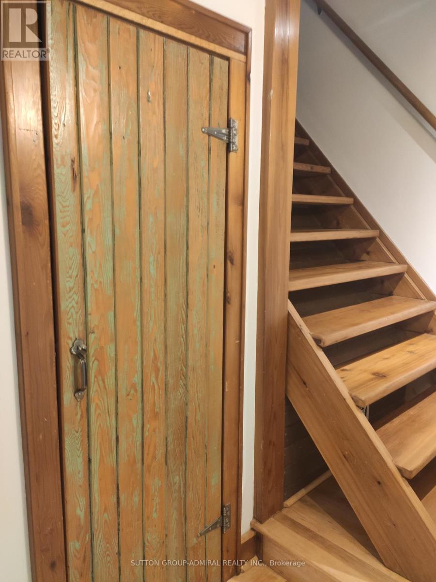 Coach House - 335 Palmerston Boulevard, Toronto, Ontario  M6G 2N5 - Photo 7 - C12500962