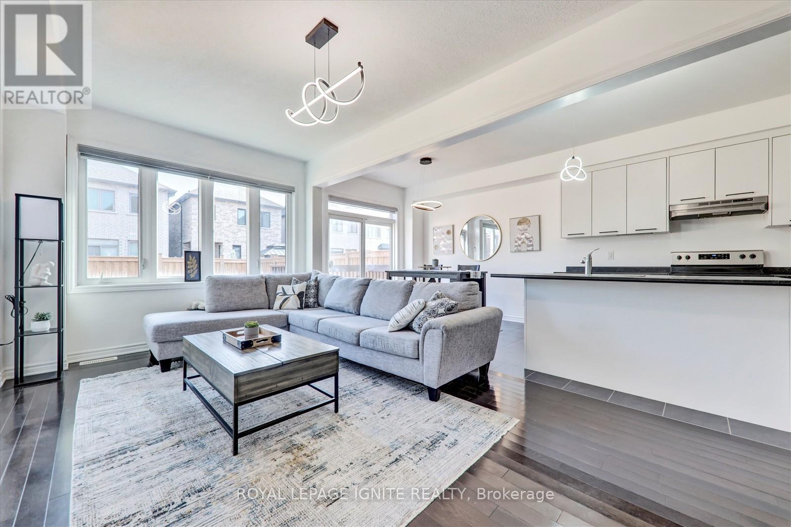 35 Peter Hogg Court, Whitby, Ontario  L1P 0N2 - Photo 11 - E12500974