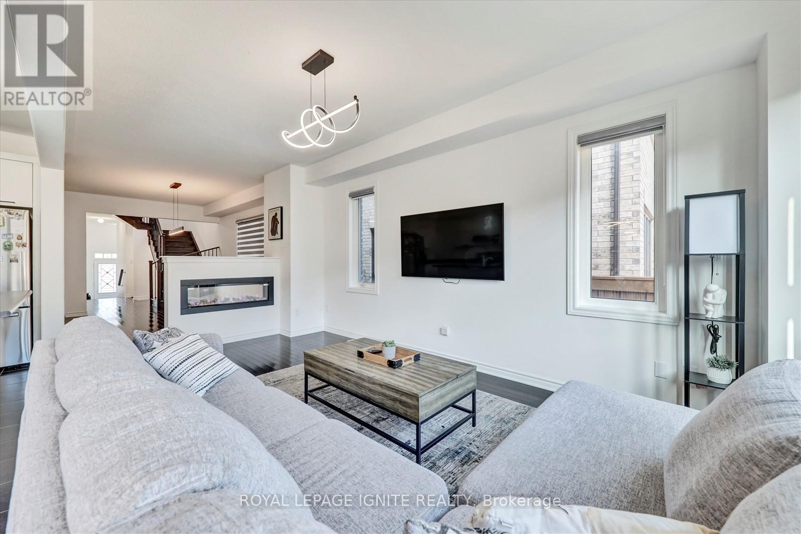 35 Peter Hogg Court, Whitby, Ontario  L1P 0N2 - Photo 17 - E12500974