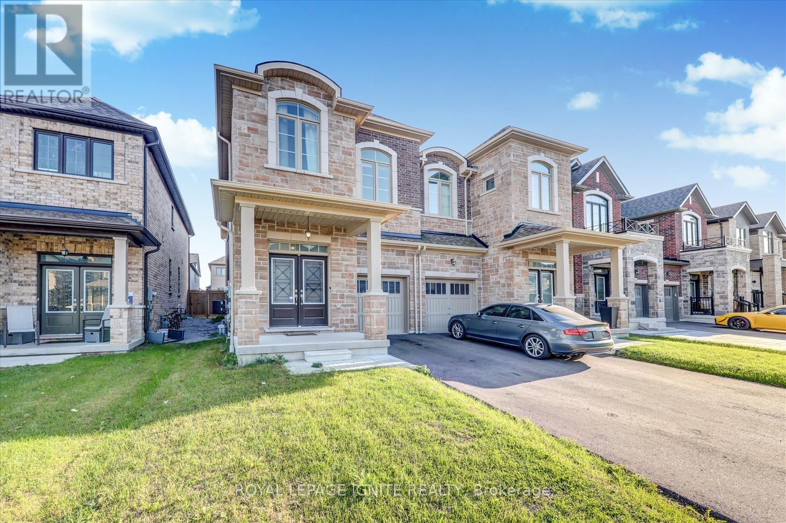 35 Peter Hogg Court, Whitby, Ontario  L1P 0N2 - Photo 4 - E12500974