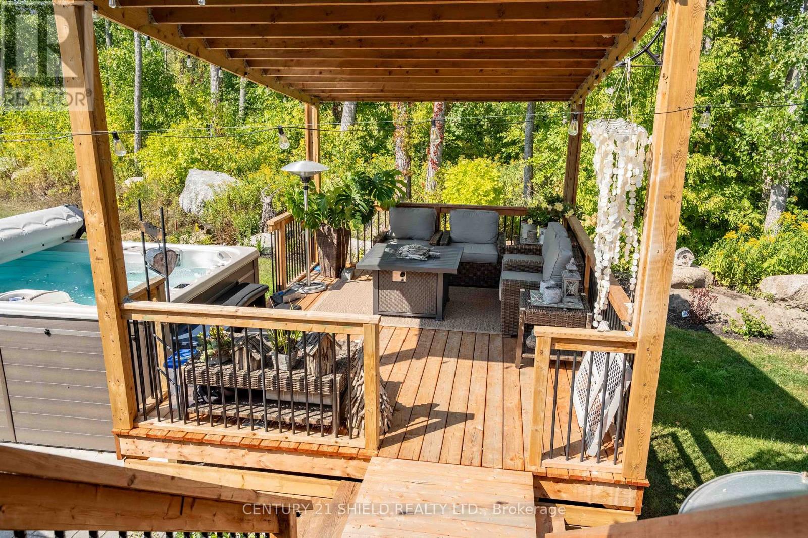 1108 Nicolas Crescent W, Cornwall, Ontario K6J 0C1 - Photo 37 - X12392079