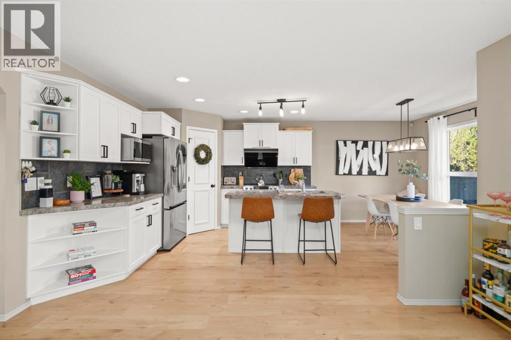 304 Cranfield Gardens, Calgary, Alberta  T3M 1H8 - Photo 12 - A2267753