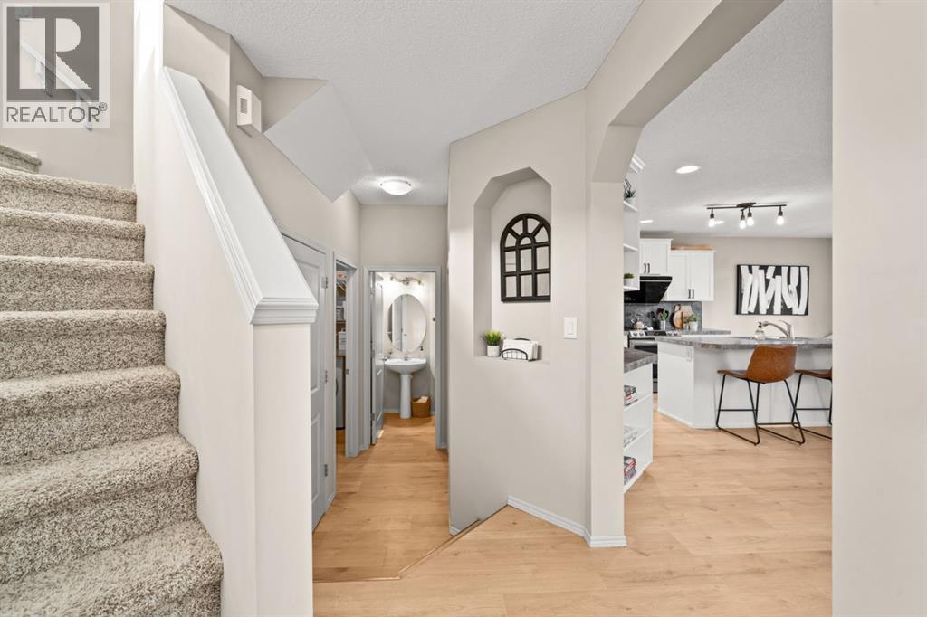 304 Cranfield Gardens, Calgary, Alberta  T3M 1H8 - Photo 13 - A2267753