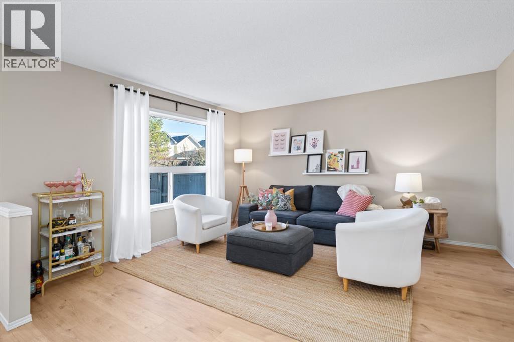 304 Cranfield Gardens, Calgary, Alberta  T3M 1H8 - Photo 5 - A2267753