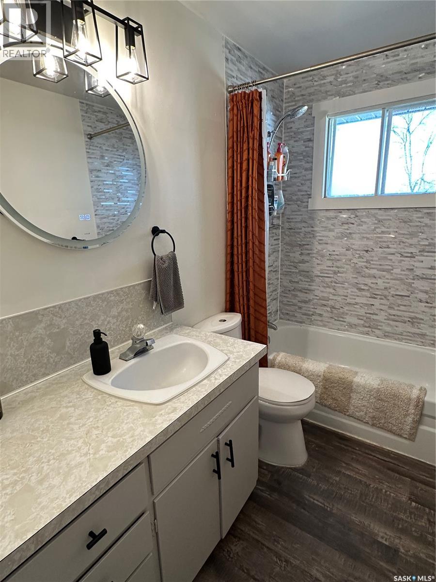 8368 Howard Avenue, Gull Lake, Saskatchewan  S0N 1A0 - Photo 12 - SK022167