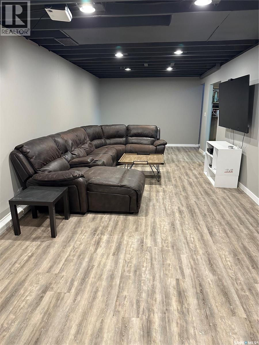 8368 Howard Avenue, Gull Lake, Saskatchewan  S0N 1A0 - Photo 19 - SK022167