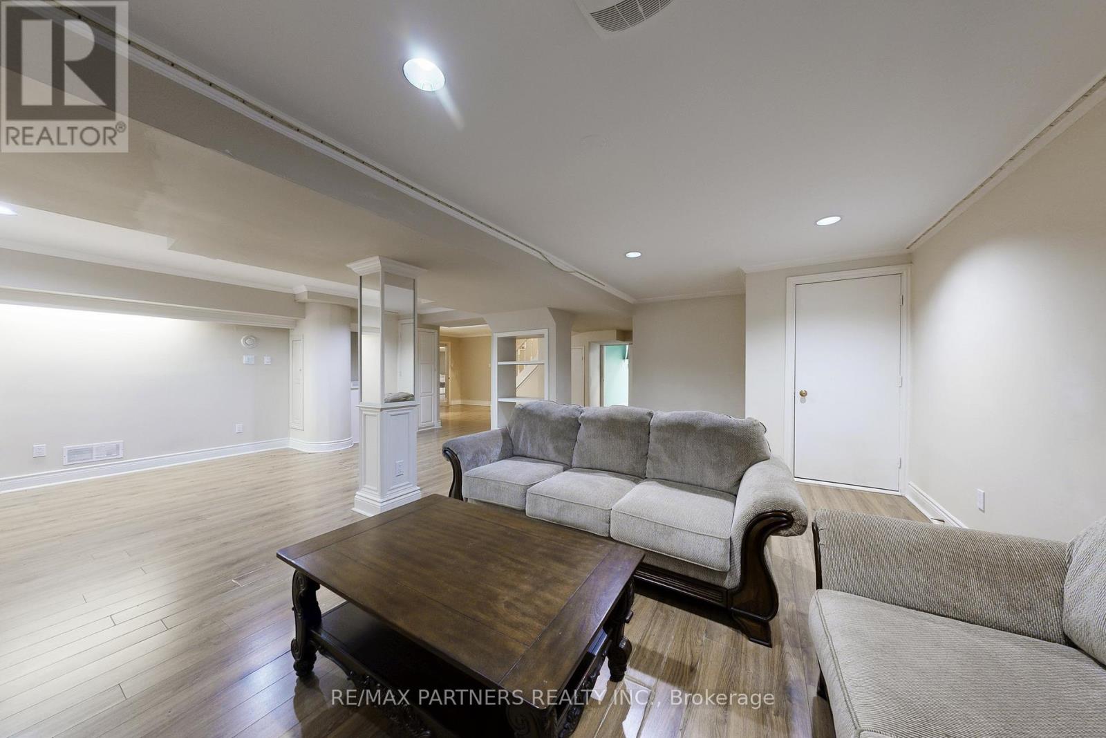 46 Green Ash Crescent, Richmond Hill, Ontario  L4B 3S1 - Photo 39 - N12495808