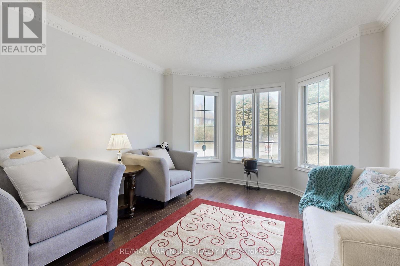 46 Green Ash Crescent, Richmond Hill, Ontario  L4B 3S1 - Photo 3 - N12495808