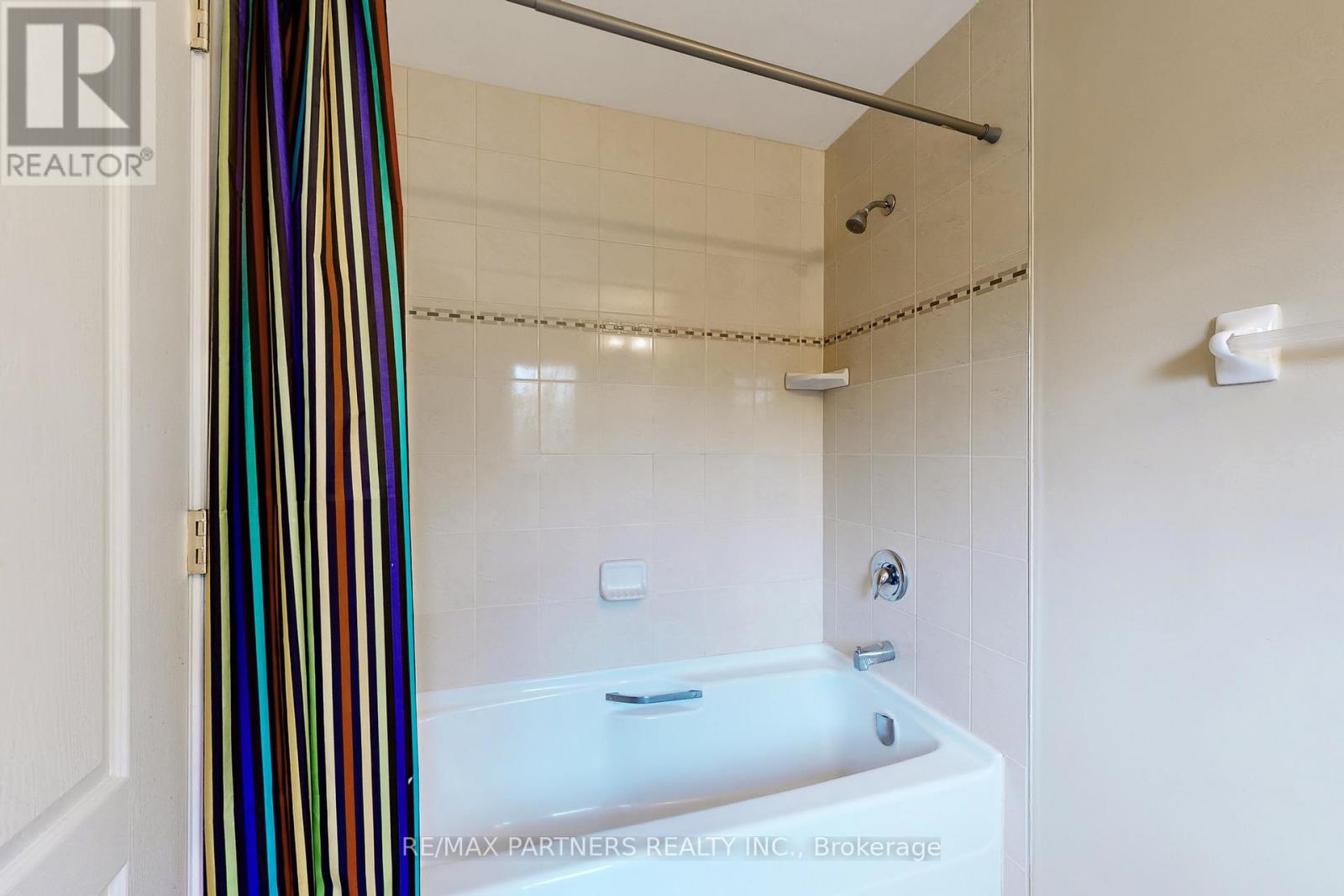 46 Green Ash Crescent, Richmond Hill, Ontario  L4B 3S1 - Photo 31 - N12495808