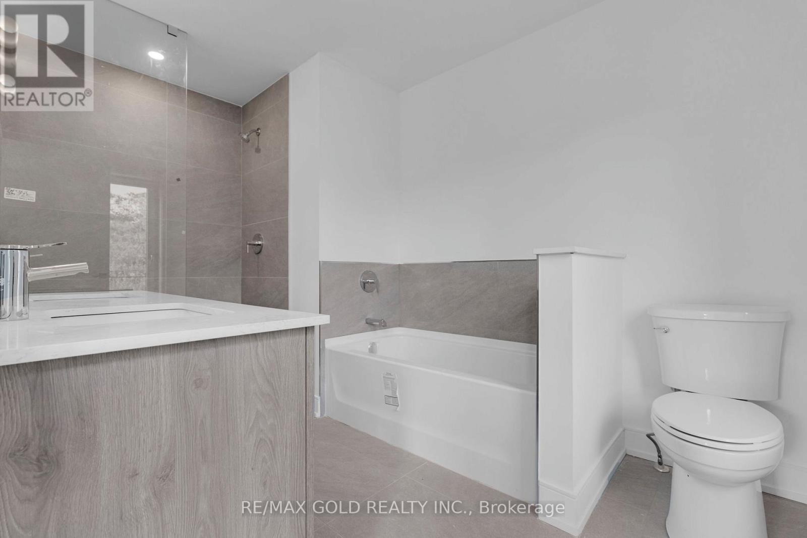 2303 - 26 Desiree Place, Caledon, Ontario  L7E 4L2 - Photo 18 - W12463590