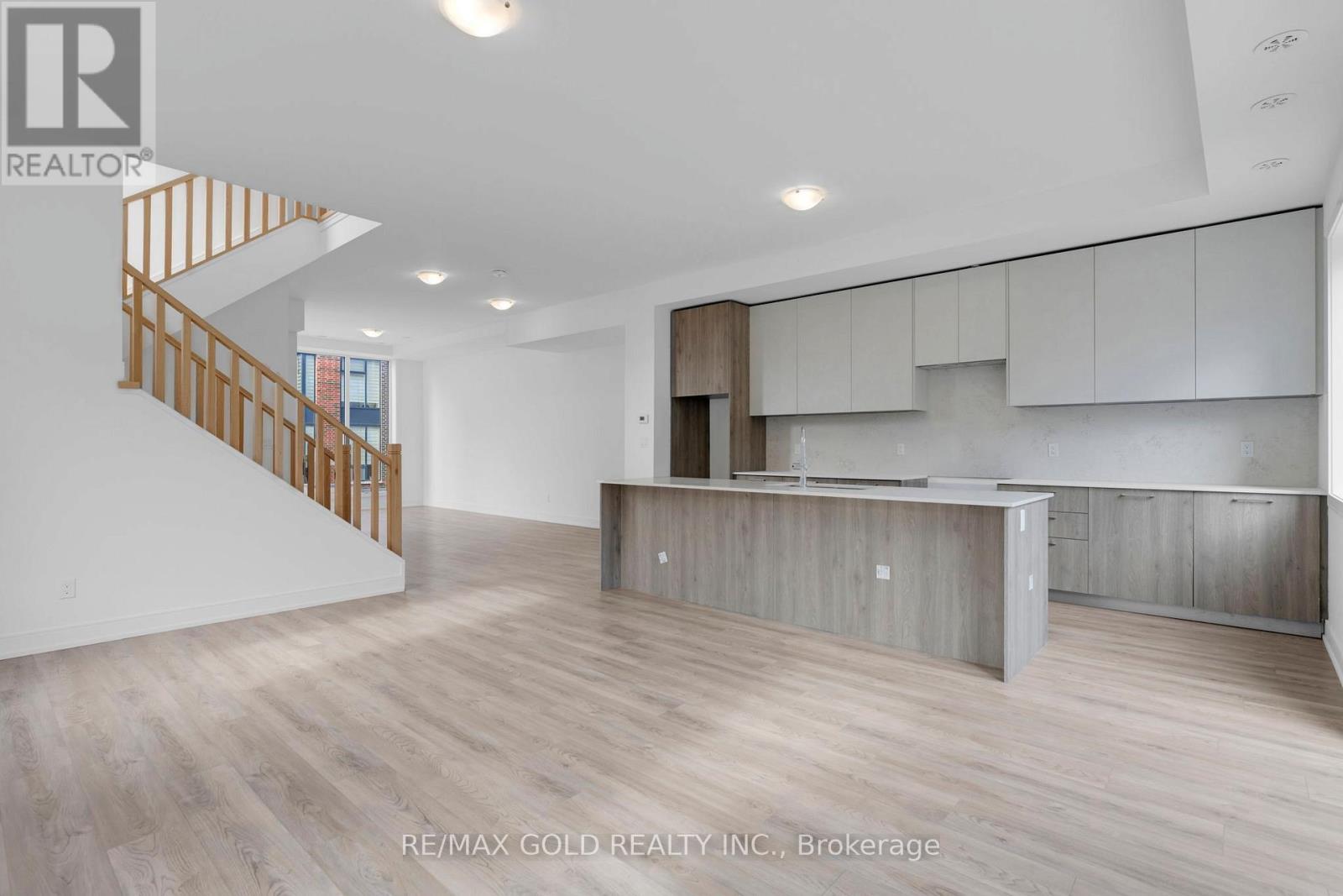 2303 - 26 Desiree Place, Caledon, Ontario  L7E 4L2 - Photo 12 - W12463590