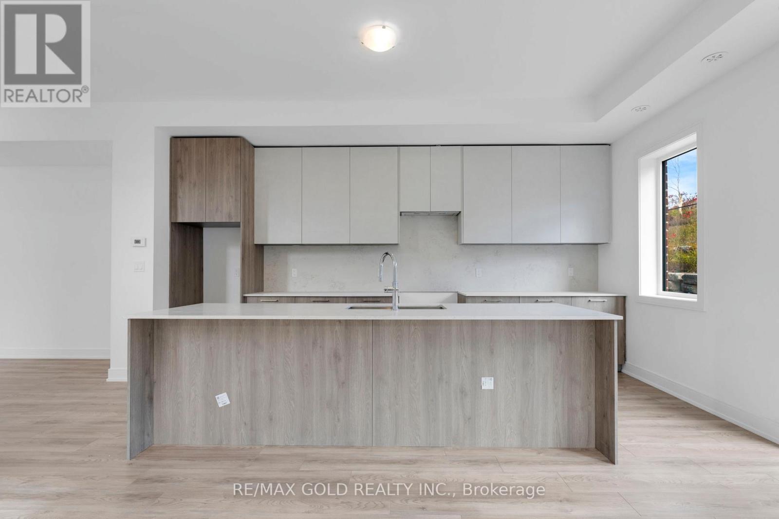 2303 - 26 Desiree Place, Caledon, Ontario  L7E 4L2 - Photo 11 - W12463590