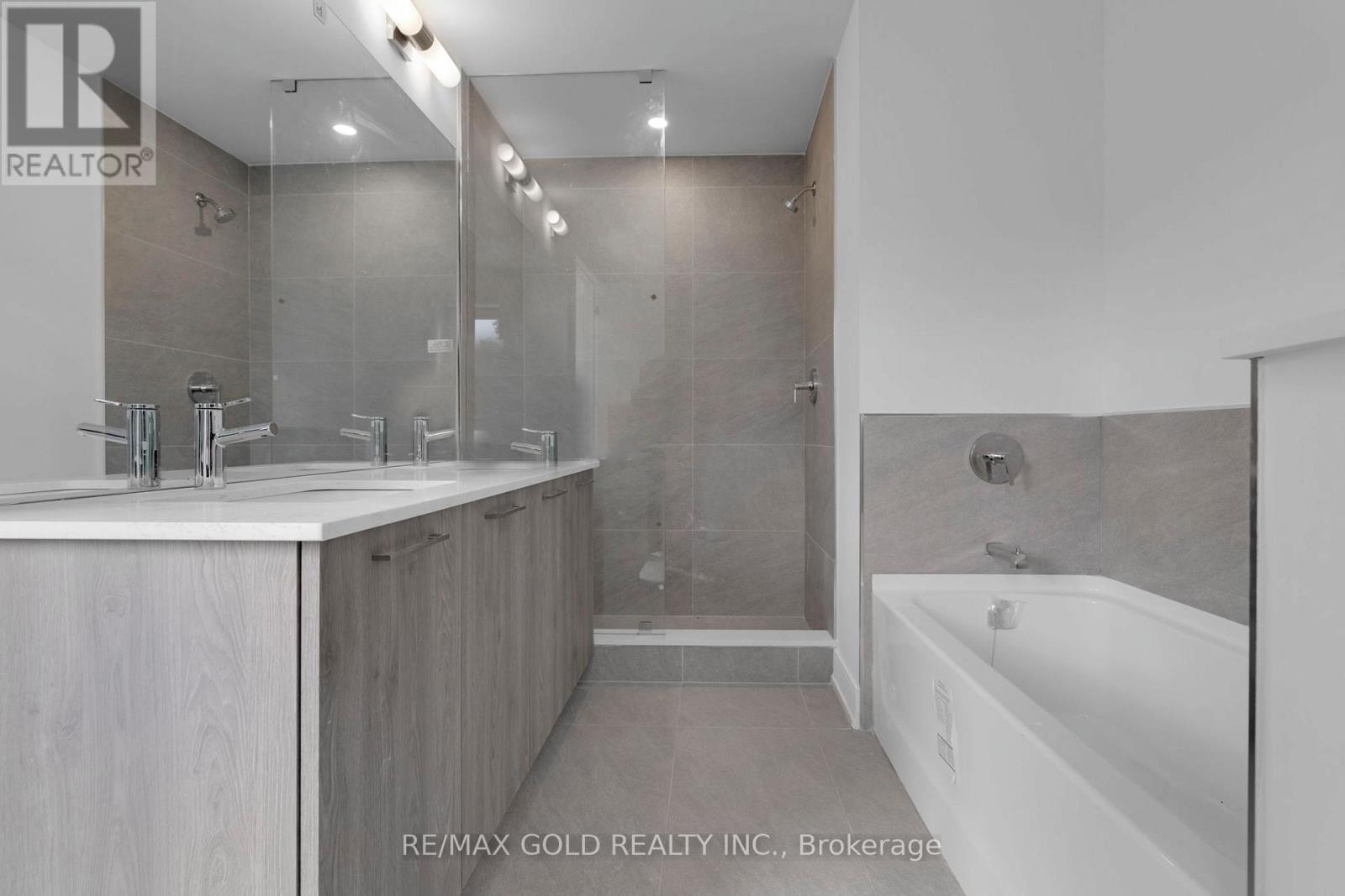 2303 - 26 Desiree Place, Caledon, Ontario  L7E 4L2 - Photo 17 - W12463590