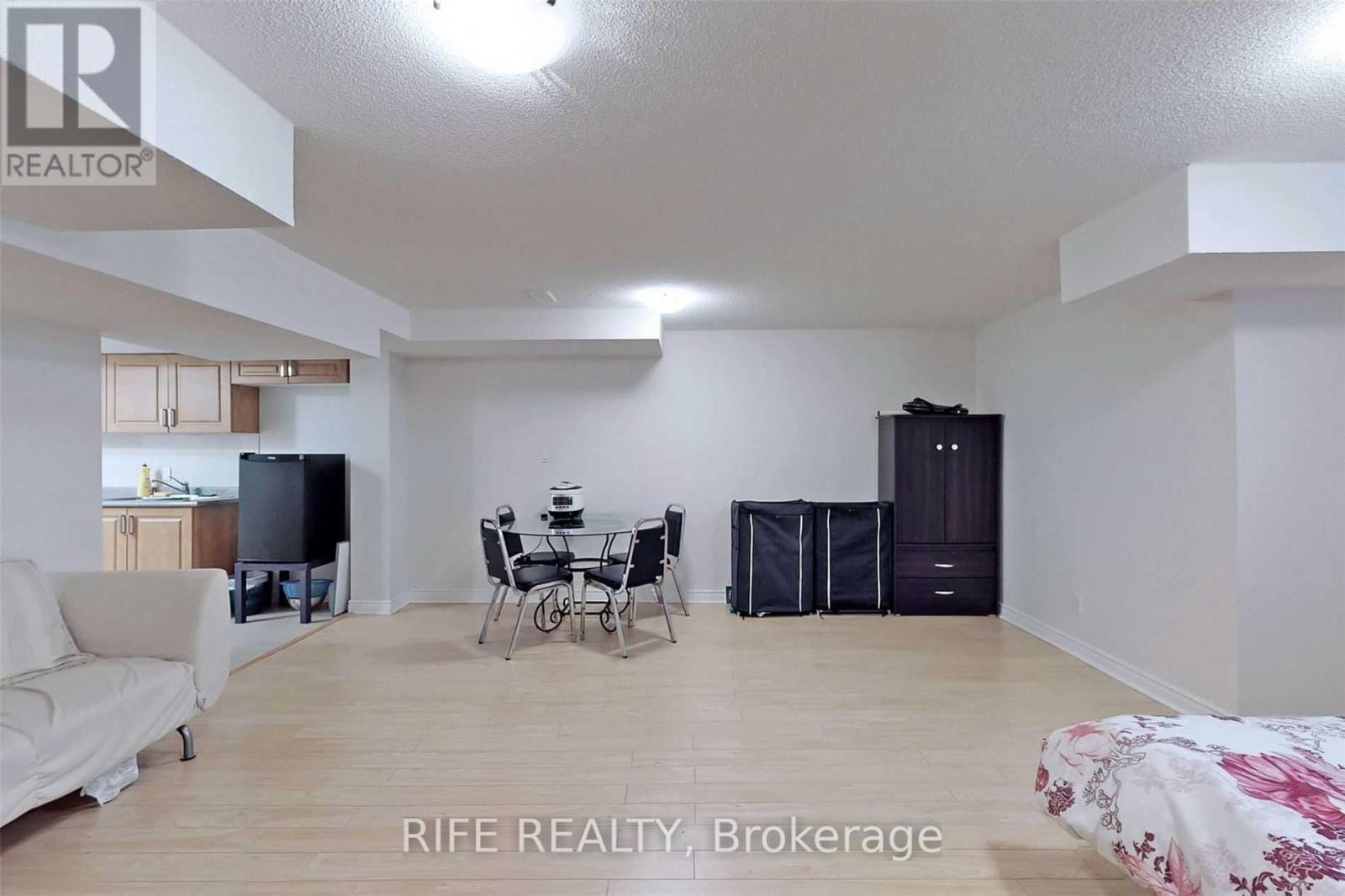 81 Old Kennedy Road, Markham, Ontario  L3R 2M3 - Photo 8 - N12500970