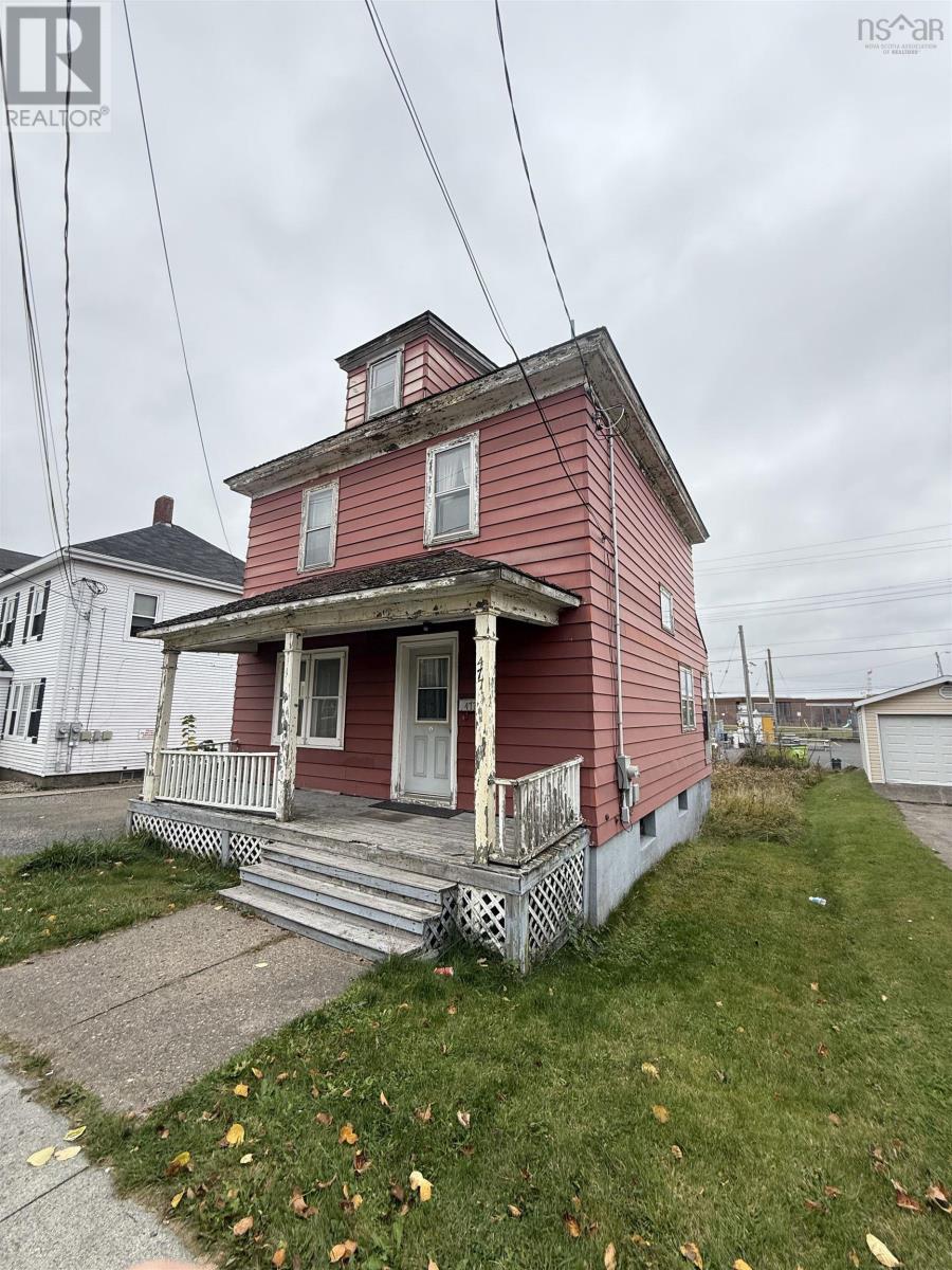 477 Townsand Street, Sydney, Nova Scotia  B1P 5G5 - Photo 2 - 202527066