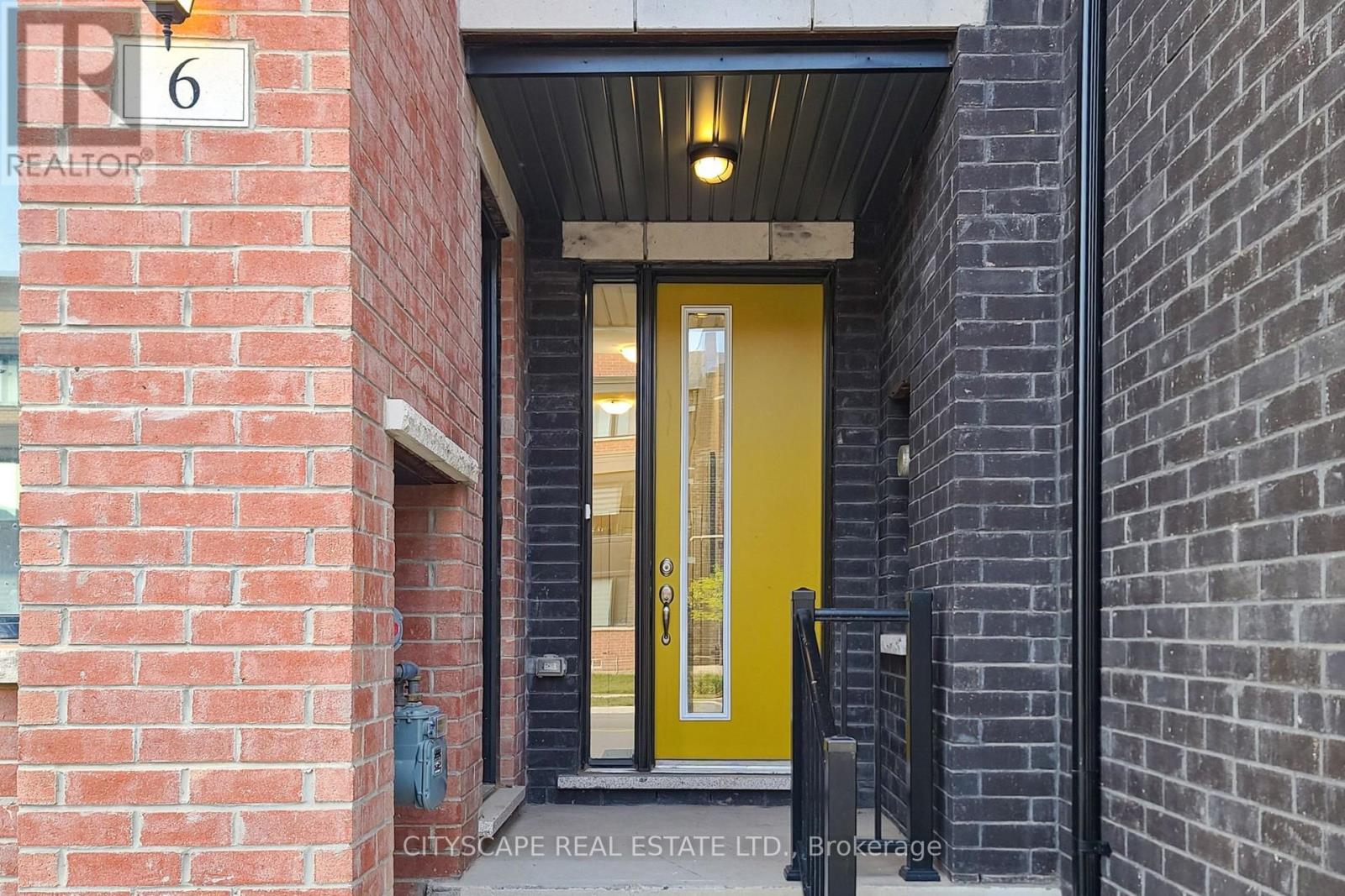 6 Marvin Avenue, Oakville, Ontario  L6H 0Z8 - Photo 2 - W12500964