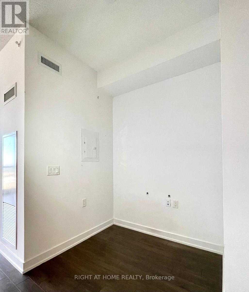 2208 - 10 Park Lawn Road, Toronto, Ontario  M8V 0H9 - Photo 14 - W12500980