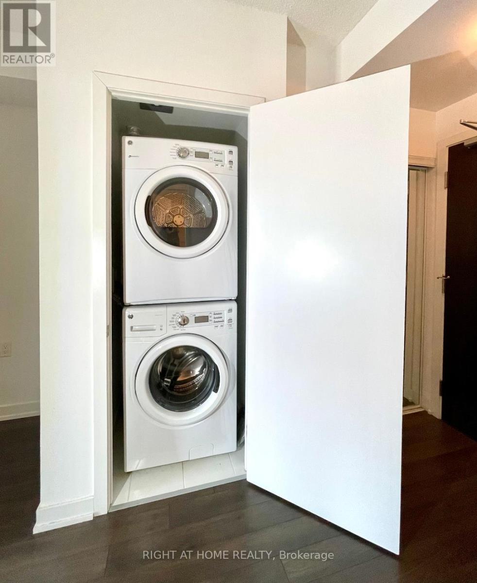 2208 - 10 Park Lawn Road, Toronto, Ontario  M8V 0H9 - Photo 15 - W12500980