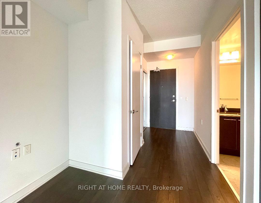 2208 - 10 Park Lawn Road, Toronto, Ontario  M8V 0H9 - Photo 4 - W12500980