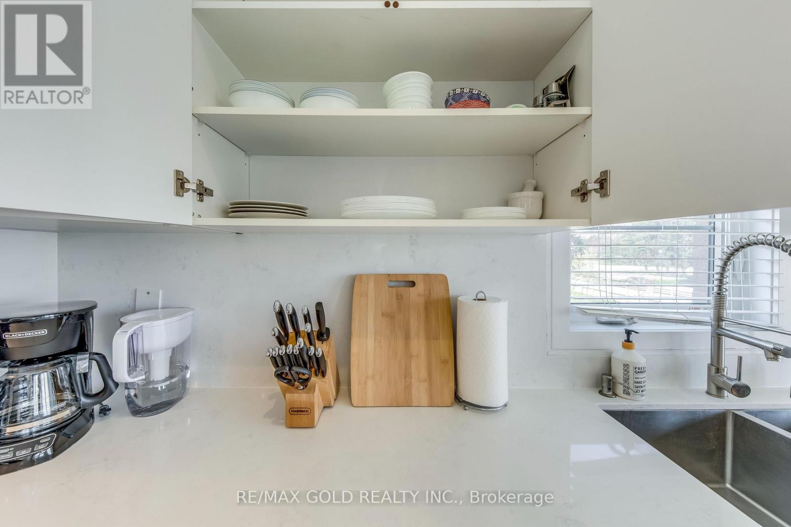 561 Mermaid Crescent, Mississauga, Ontario  L5G 1H9 - Photo 25 - W12501000