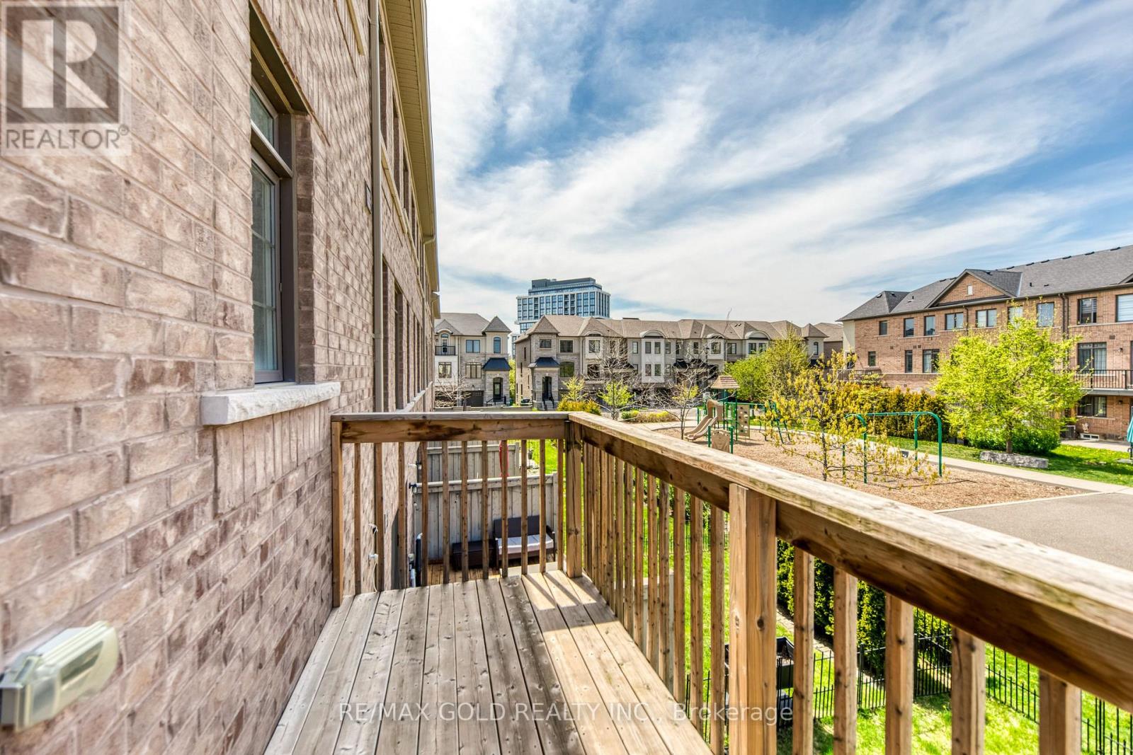 561 Mermaid Crescent, Mississauga, Ontario  L5G 1H9 - Photo 26 - W12501000