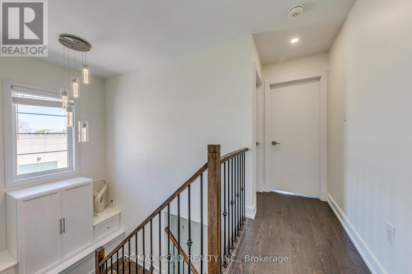 561 Mermaid Crescent, Mississauga, Ontario  L5G 1H9 - Photo 29 - W12501000