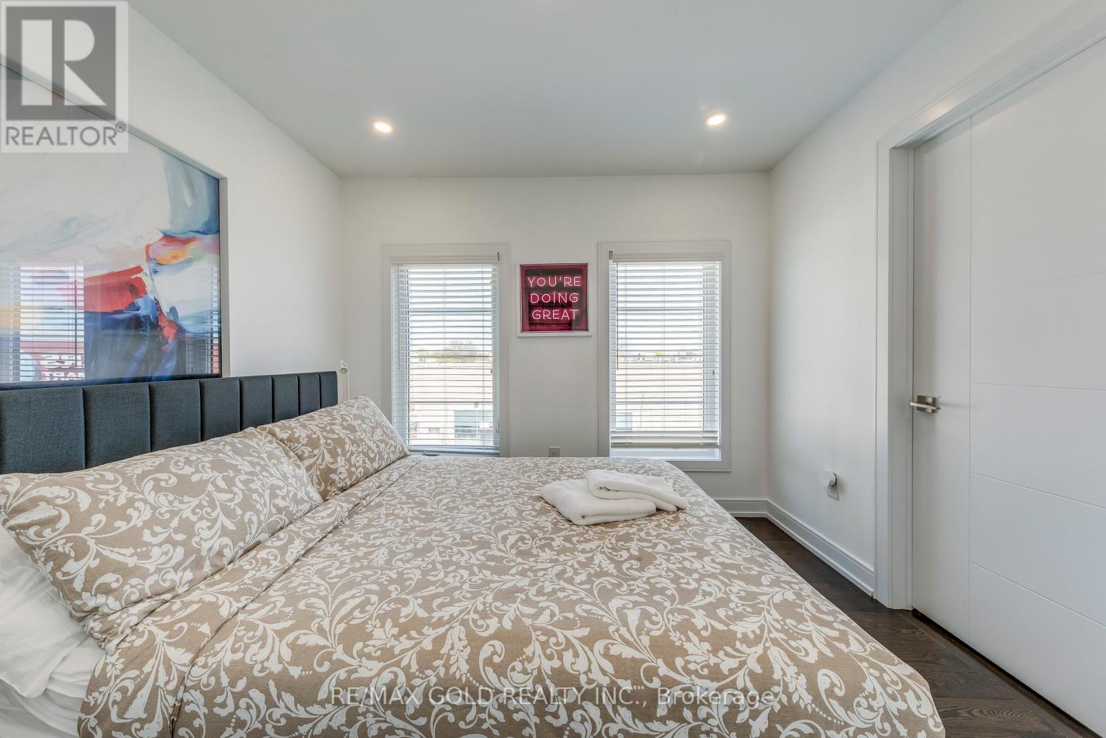 561 Mermaid Crescent, Mississauga, Ontario  L5G 1H9 - Photo 37 - W12501000