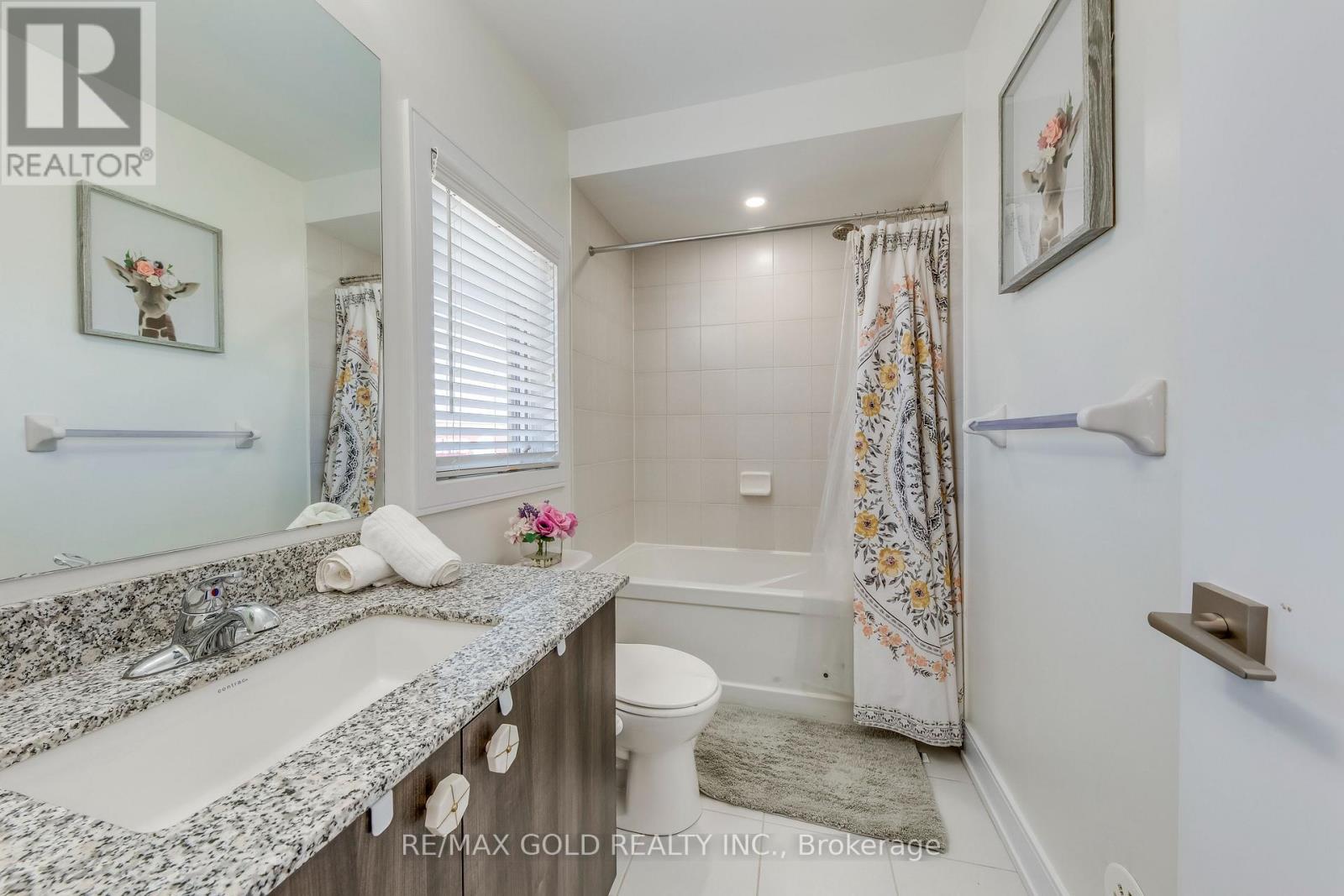 561 Mermaid Crescent, Mississauga, Ontario  L5G 1H9 - Photo 38 - W12501000