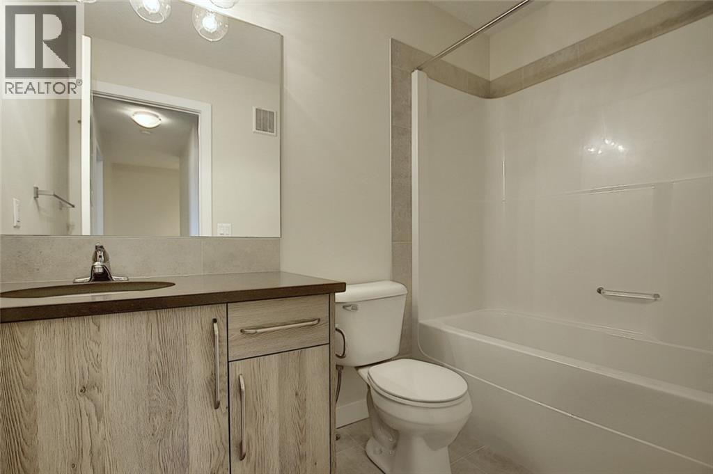 426 River Avenue, Cochrane, Alberta  T4C 3B8 - Photo 28 - A2191105